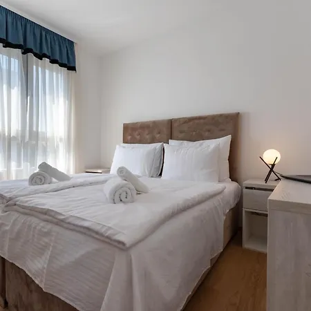 Dalmatia Znjan Спліт