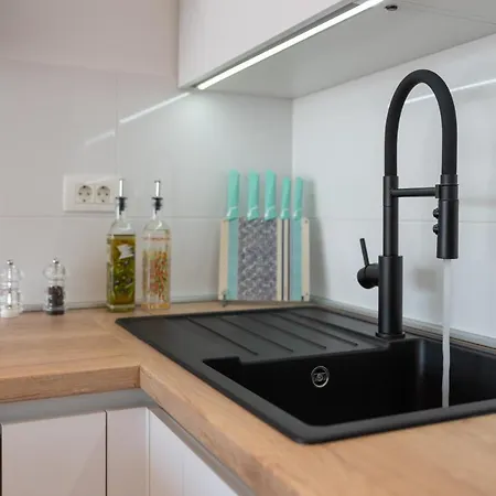 Dalmatia Znjan Апартаменти *